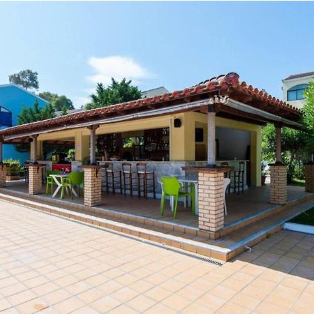 Govino Bay Luxury Beach Loft Apartment Danilia エクステリア 写真