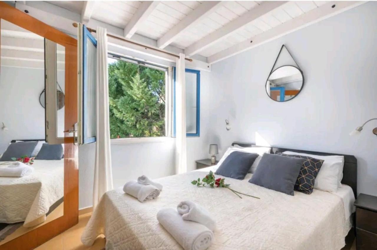 Govino Bay Luxury Beach Loft Apartment Danilia エクステリア 写真