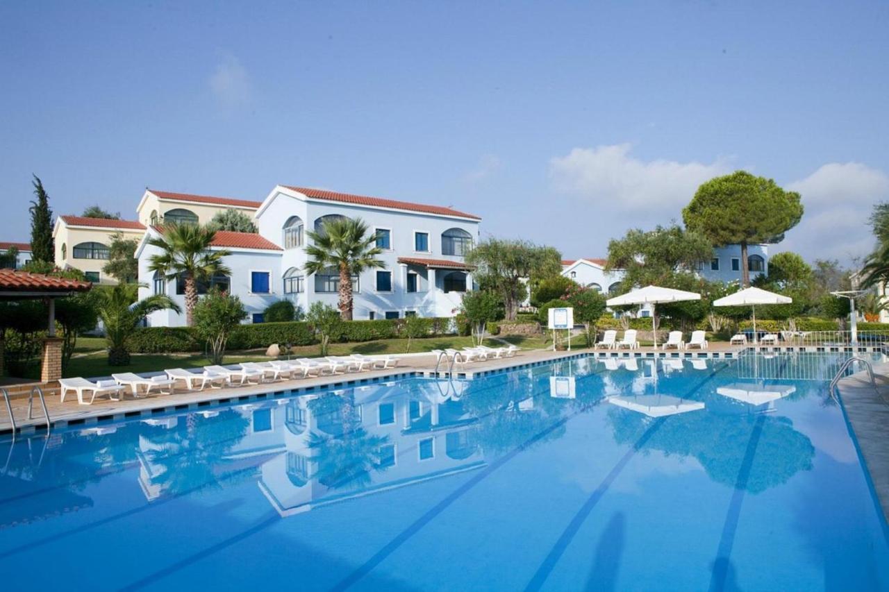 Govino Bay Luxury Beach Loft Apartment Danilia エクステリア 写真