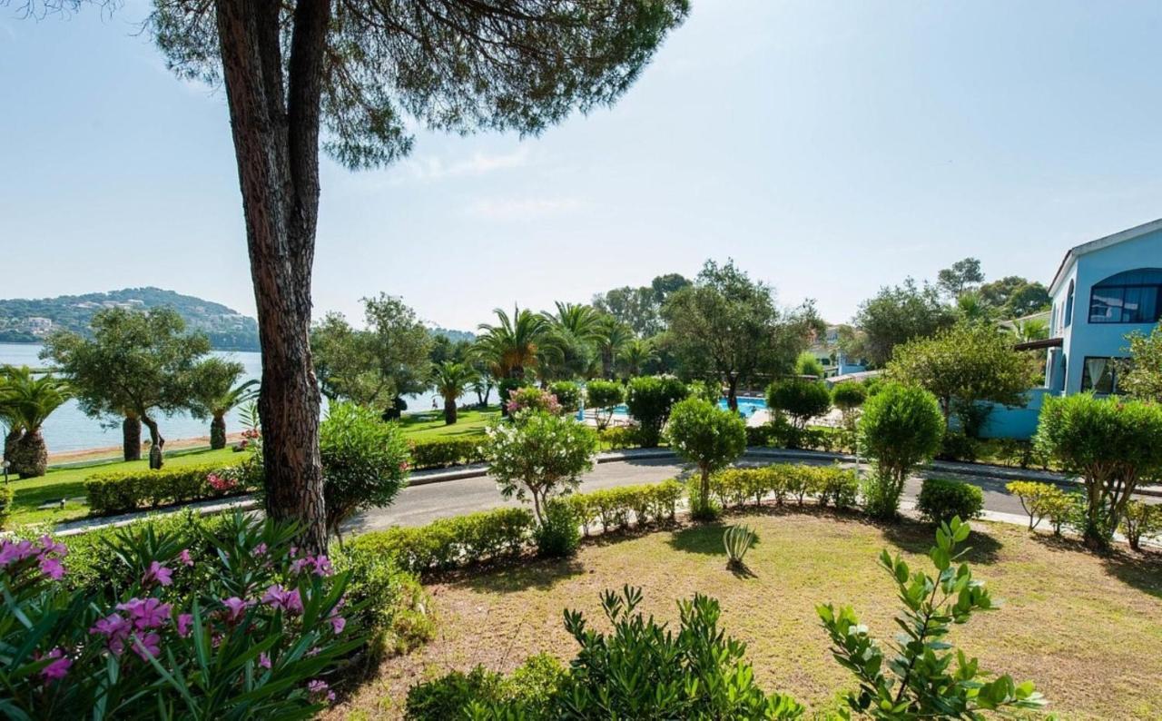 Govino Bay Luxury Beach Loft Apartment Danilia エクステリア 写真