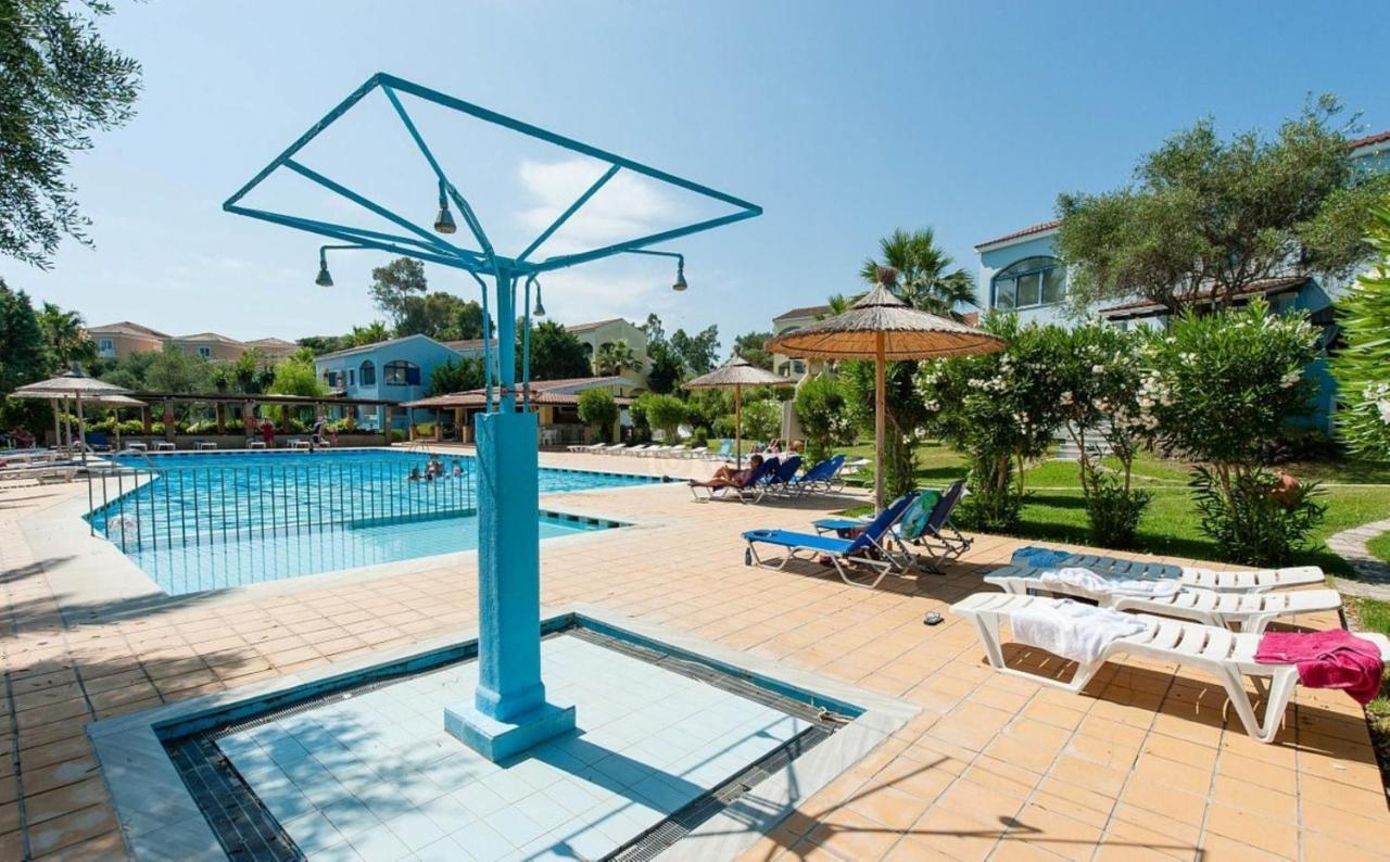 Govino Bay Luxury Beach Loft Apartment Danilia エクステリア 写真