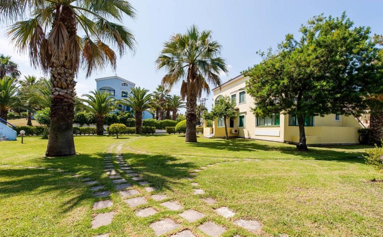Govino Bay Luxury Beach Loft Apartment Danilia エクステリア 写真