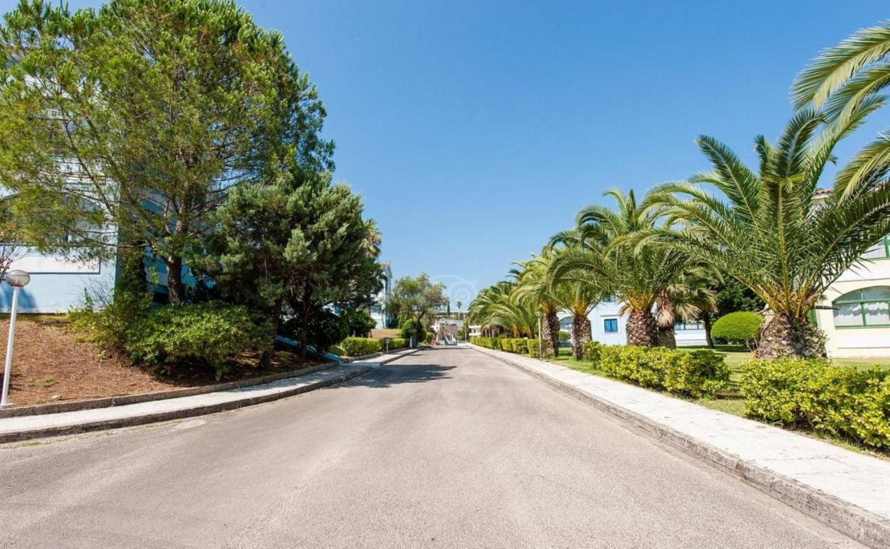 Govino Bay Luxury Beach Loft Apartment Danilia エクステリア 写真
