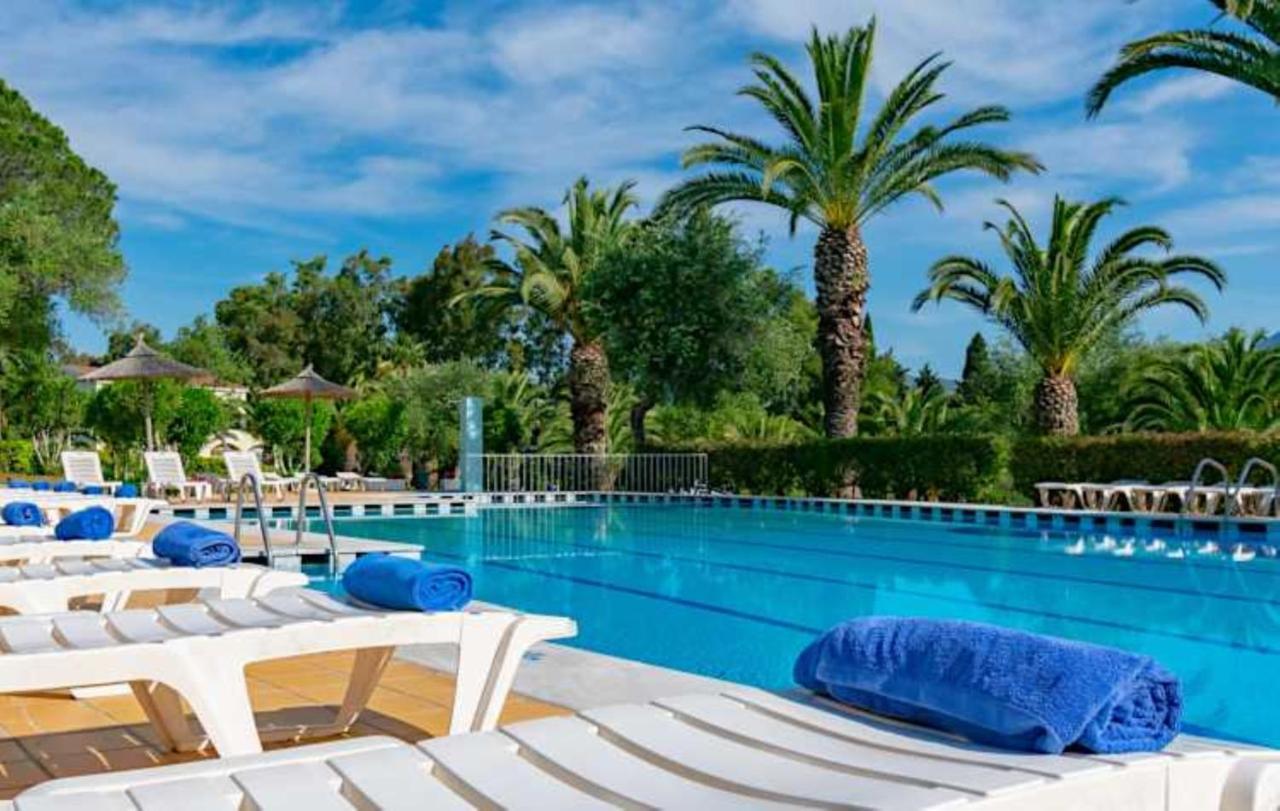 Govino Bay Luxury Beach Loft Apartment Danilia エクステリア 写真