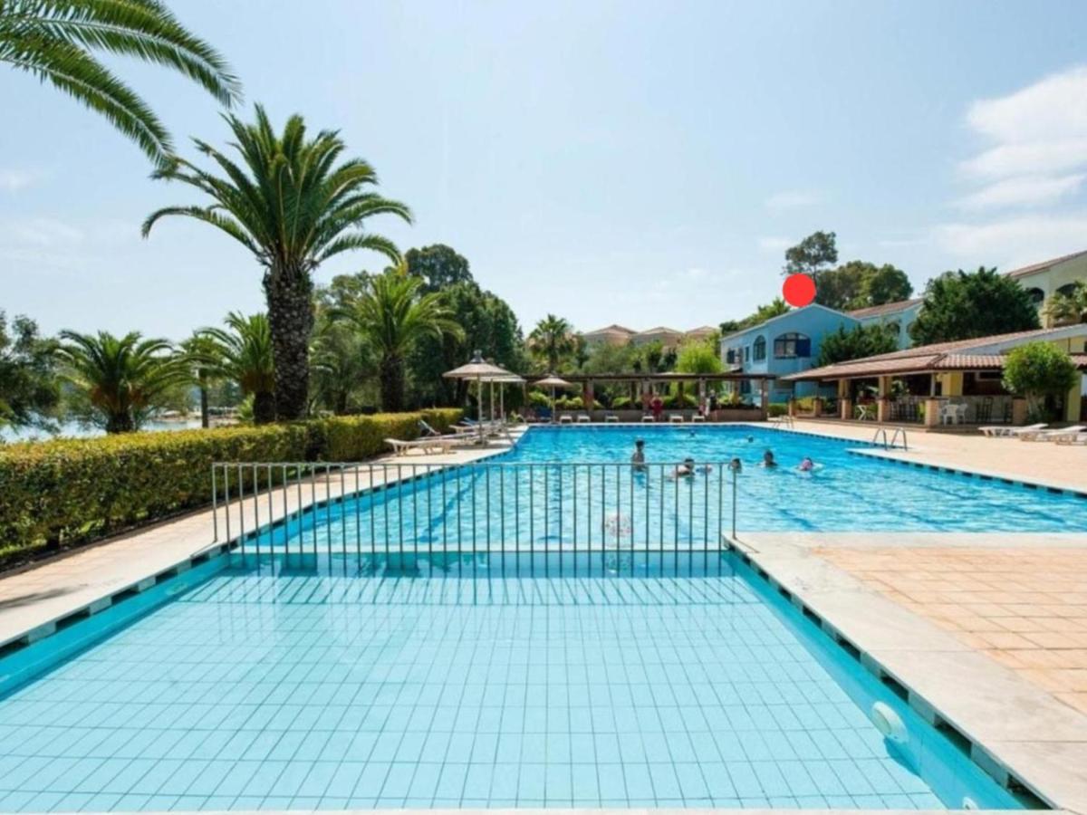 Govino Bay Luxury Beach Loft Apartment Danilia エクステリア 写真